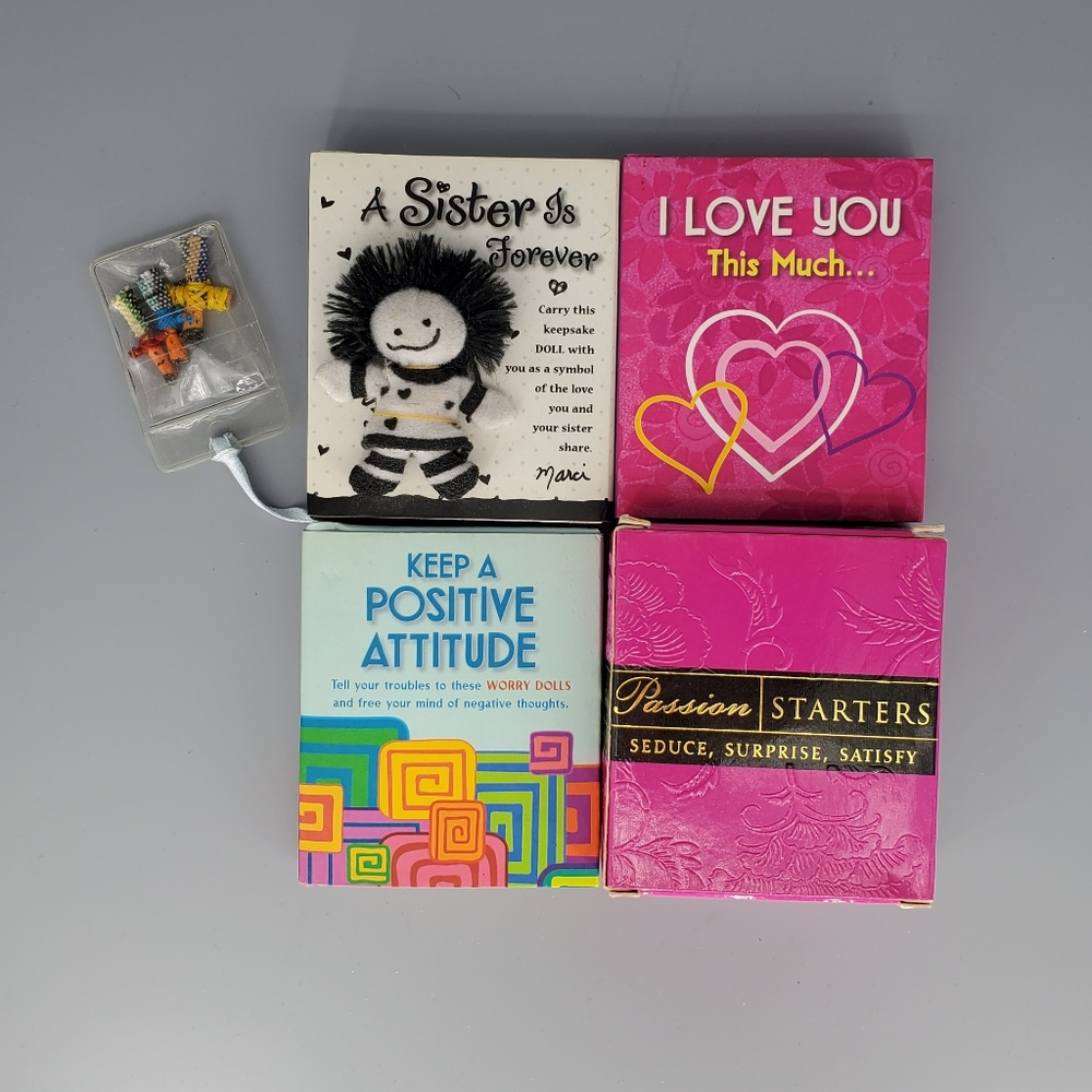Lot of 4 tiny Books and Passion Game